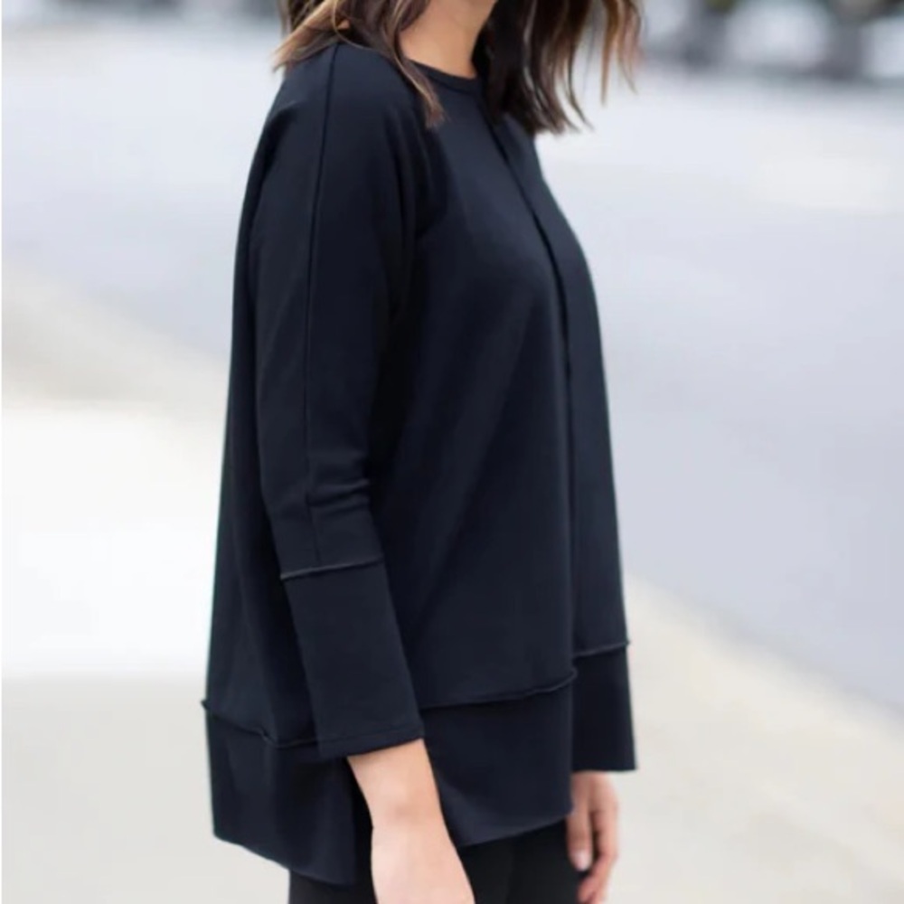 SPANX Black Relaxed 3/4 Sleeve Tunic